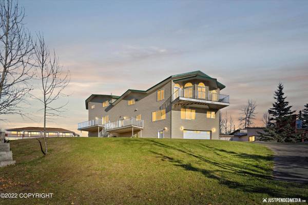 1090 E Lake Shore AVE, Wasilla, AK 99654