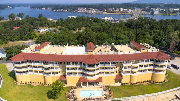 130 Grand Isle Drive, Hot Springs, AR 71913