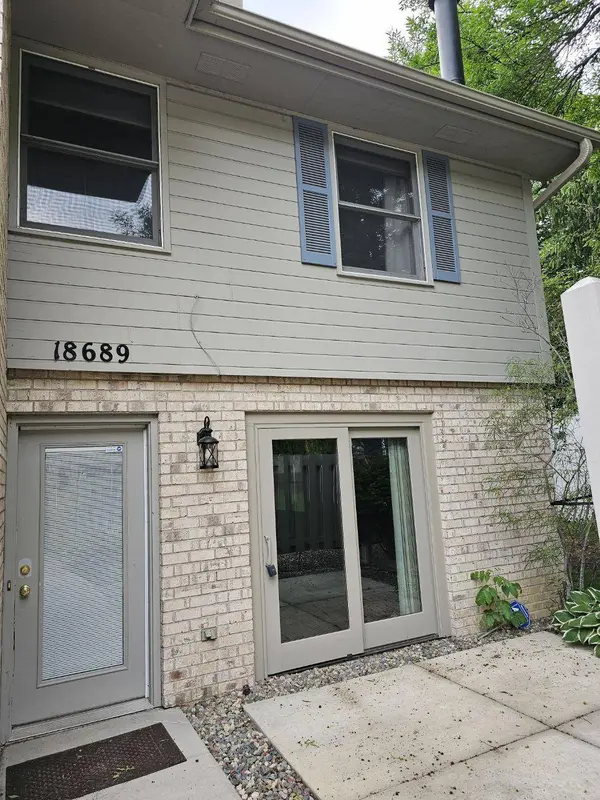 18689 Clear View CT, Minnetonka, MN 55345