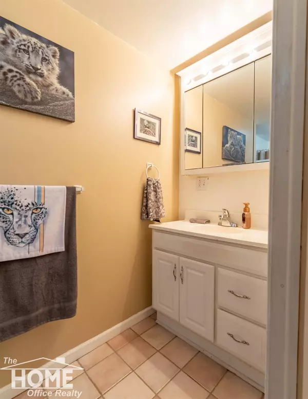 310 Green St, Perry, MI 48872