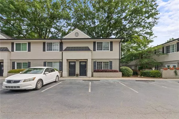 6940 Roswell RD #9F, Sandy Springs, GA 30328