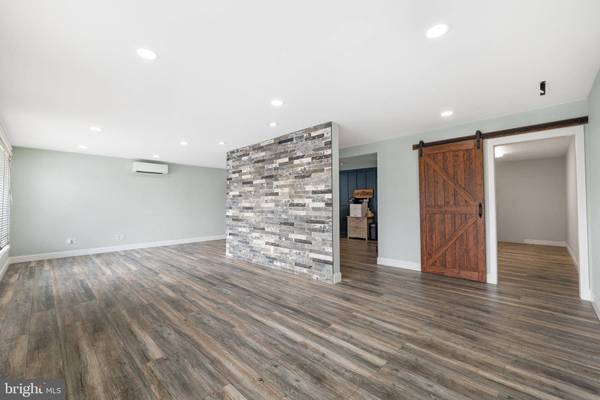 207 BOXWOOD RD, Wilmington, DE 19804