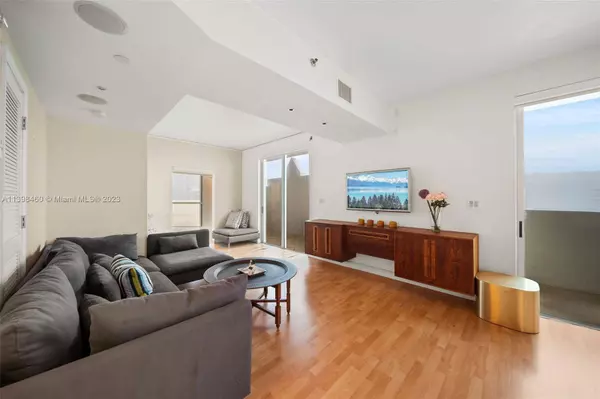 1621 Bay Rd #PH6, Miami Beach, FL 33139