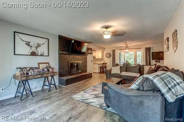 830 MAURY Place, Howell, MI 48843