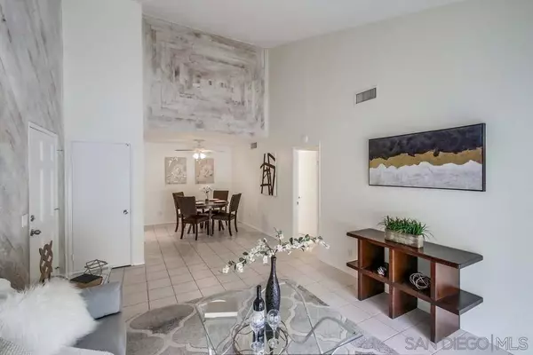 12330 Sophia Dr, Poway, CA 92064