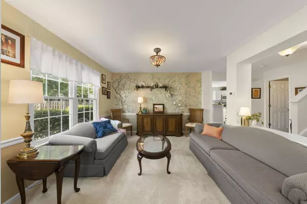 3114 Whitney RD, Aurora, IL 60502