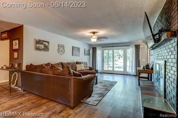 830 MAURY Place, Howell, MI 48843