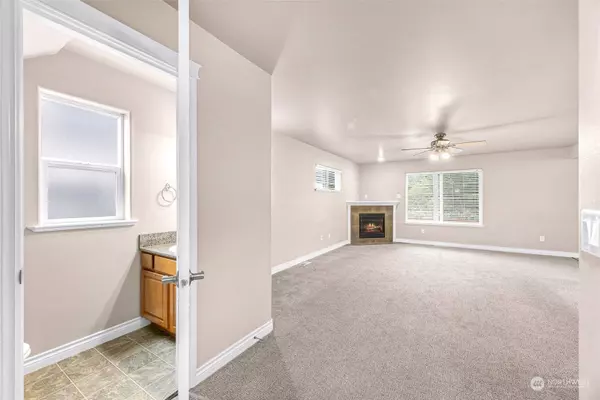 834 E Kellogg Rd, Bellingham, WA 98226