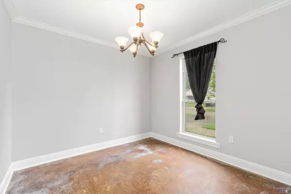 18005 WOODHAVEN DR, Prairieville, LA 70769