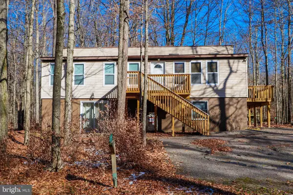 179 MOSHANNON DR, Pocono Lake, PA 18347