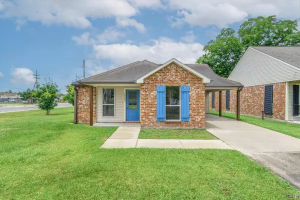 18005 WOODHAVEN DR, Prairieville, LA 70769