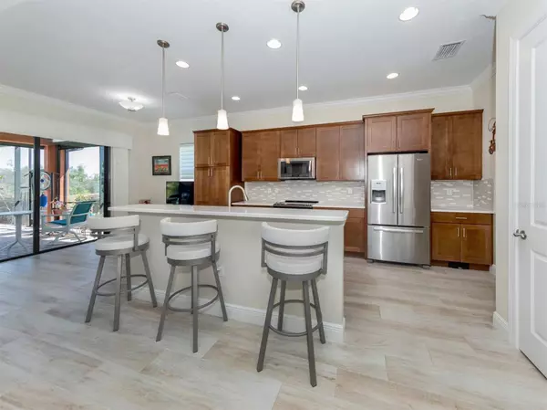 10410 MEDJOOL DR, Venice, FL 34293