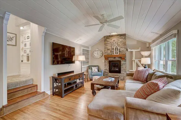 13020 Brenwood TRL, Minnetonka, MN 55343