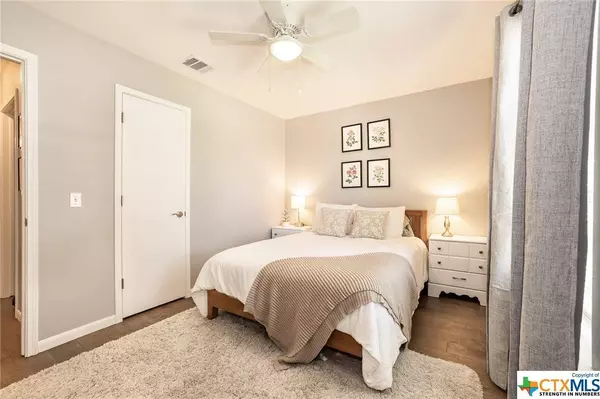 1602 Barcus DR, Georgetown, TX 78626