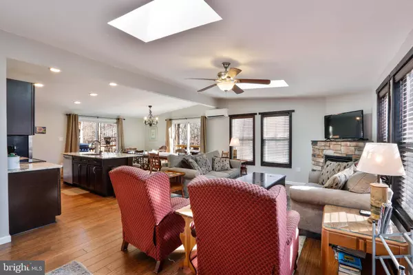 179 MOSHANNON DR, Pocono Lake, PA 18347