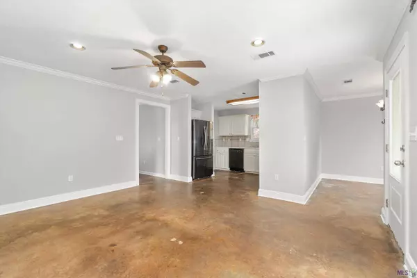 18005 WOODHAVEN DR, Prairieville, LA 70769