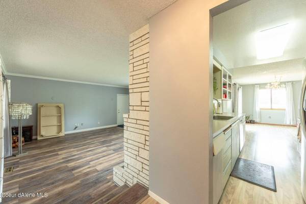 10844 N Magic Court, Hayden, ID 83835