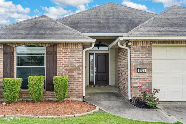 3935 White Lake Drive, Bossier City, LA 71111