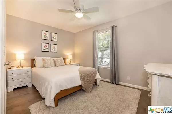 1602 Barcus DR, Georgetown, TX 78626