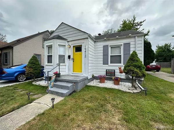 19412 WASHTENAW Street, Harper Woods, MI 48225