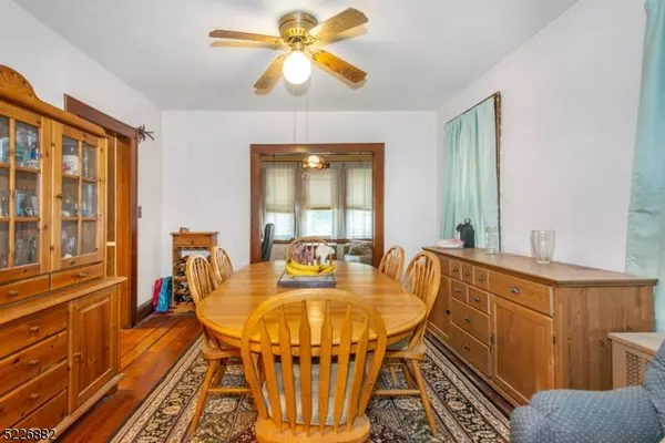 39 Merselis Ave, Clifton City, NJ 07011