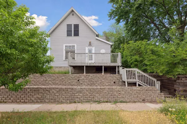 1359 Arlington AVE E, Saint Paul, MN 55106