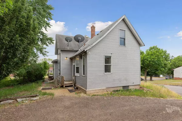 1359 Arlington AVE E, Saint Paul, MN 55106