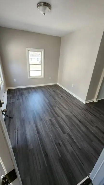 164 Warren St, Lowell, MA 01852