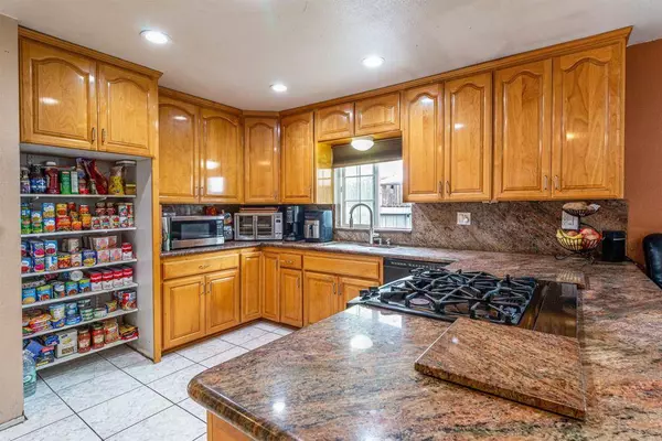 1080 E Washington Ave AVE, El Cajon, CA 92020