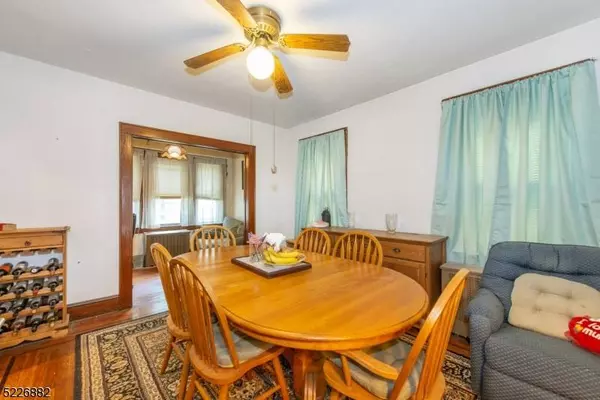 39 Merselis Ave, Clifton City, NJ 07011