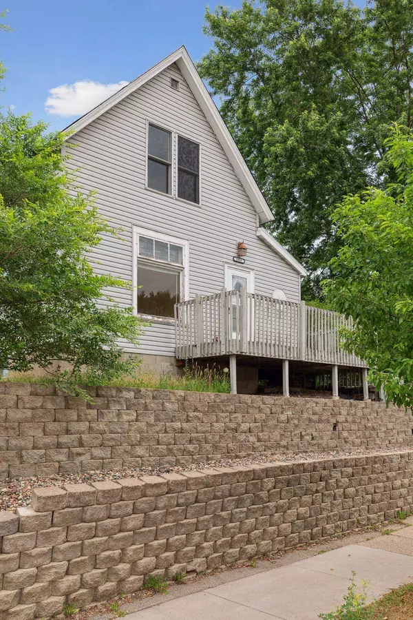 1359 Arlington AVE E, Saint Paul, MN 55106