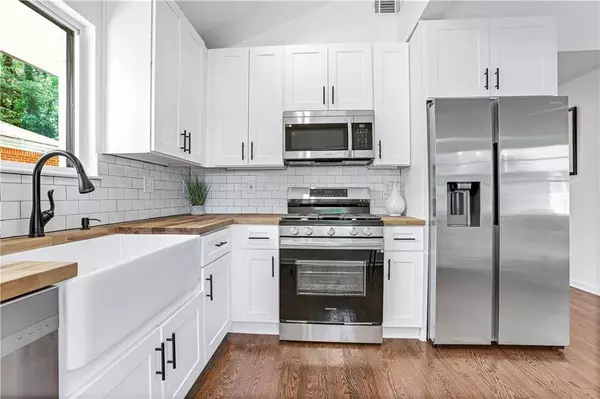 1849 Hooper ST, Decatur, GA 30032