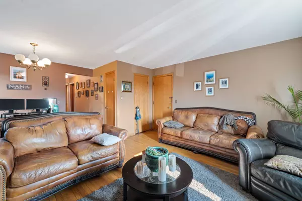 2733 N 73RD Avenue, Elmwood Park, IL 60707