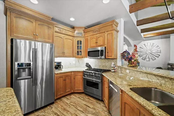 8125 Barton RD, Granite Bay, CA 95746