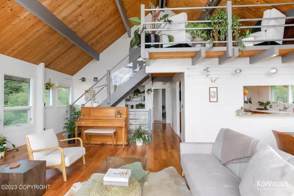 8601 Sultana DR, Anchorage, AK 99516