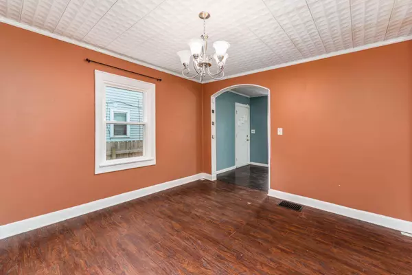 661 S Harris Avenue, Columbus, OH 43204