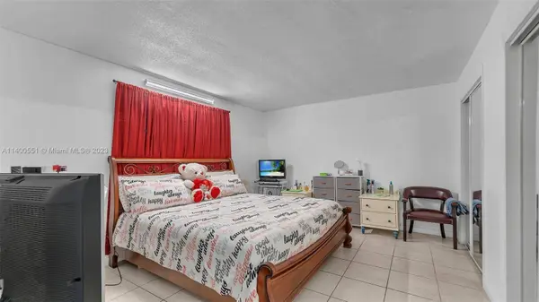 3265 Griffin Rd #104, Dania Beach, FL 33312