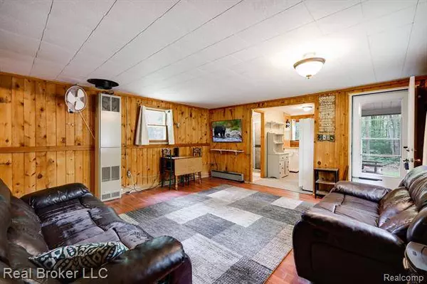 1355 CHRISTINE Drive, Harrison, MI 48625