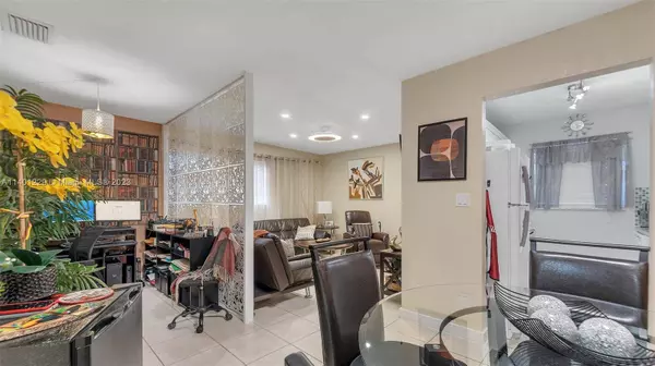 3265 Griffin Rd #106, Dania Beach, FL 33312