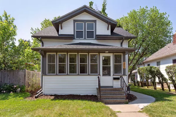 1802 Ross AVE E, Saint Paul, MN 55119