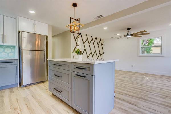 4543 S 25TH AVE S, St Petersburg, FL 33711