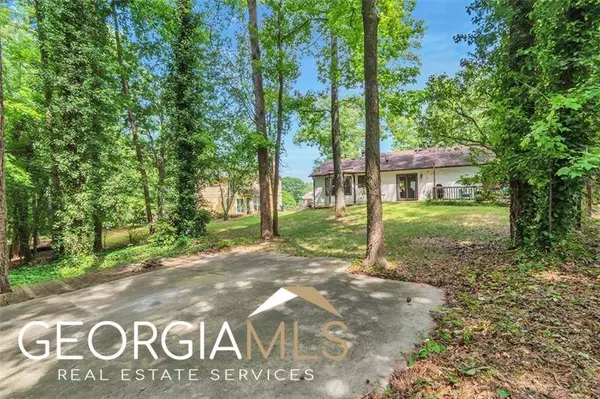 5079 WOODBRIDGE TRL, Stone Mountain, GA 30088