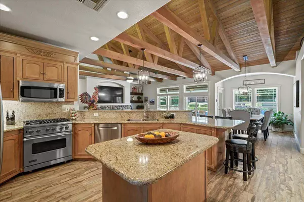 8125 Barton RD, Granite Bay, CA 95746