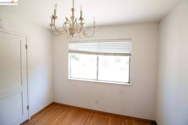 2119 Shea Dr, Pinole, CA 94564