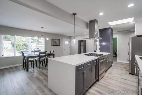 8759 Innsdale Ave, Spring Valley, CA 91977