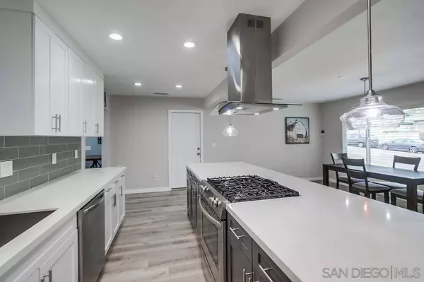 8759 Innsdale Ave, Spring Valley, CA 91977