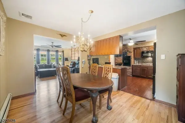 20 Seneca Trl, Jefferson Twp., NJ 07438