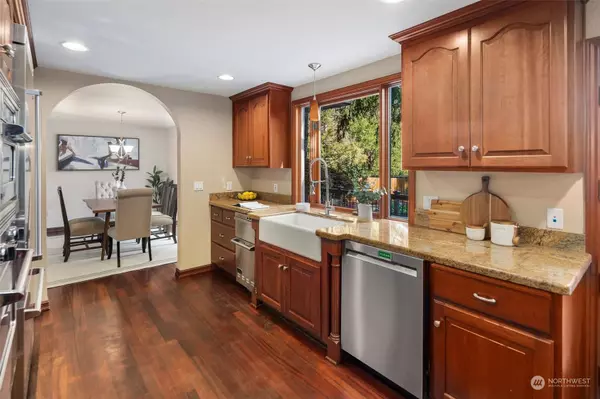 16423 NE Woodinville Duvall RD, Woodinville, WA 98072