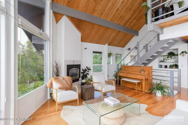 8601 Sultana DR, Anchorage, AK 99516