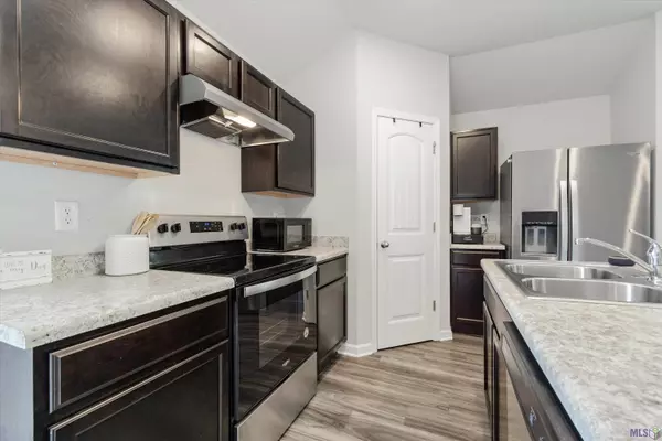 5656 MAGNOLIA DE PERCY DR, Carville, LA 70721